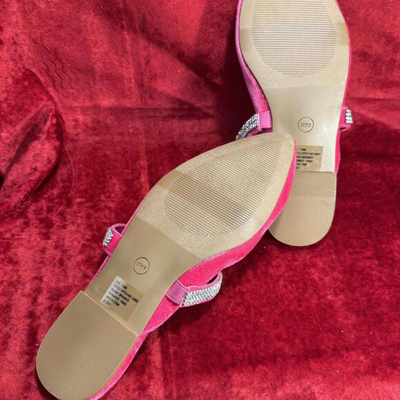 Torrid Pink Velvet with Rhinestone Strap Woman's Size 11WW - Picture 8 of 10